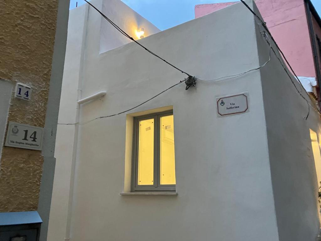 Bed and Breakfast Residenza Nel Borgo L'Appusentu Castelsardo Exterior foto